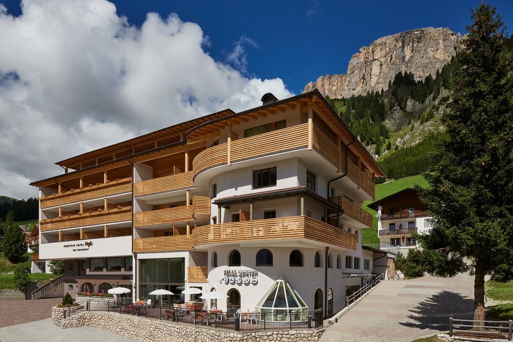 Mountain Hotel Mezdi Colfosco Luaran gambar