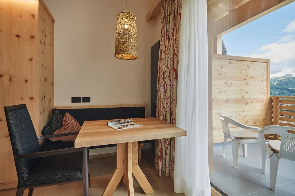 Mountain Hotel Mezdi Colfosco Luaran gambar