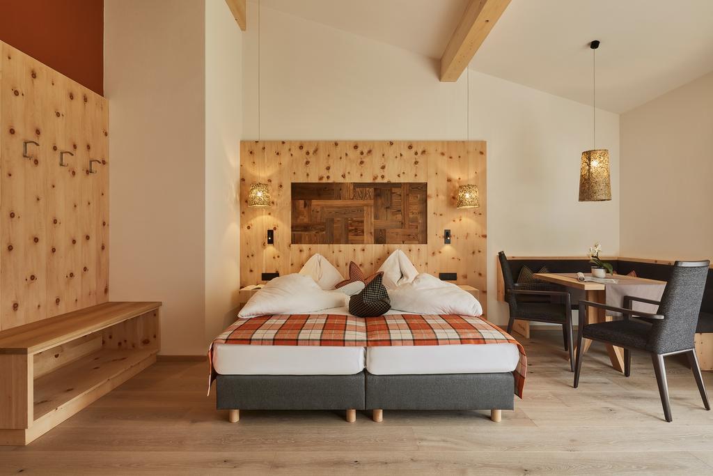 Mountain Hotel Mezdi Colfosco Luaran gambar