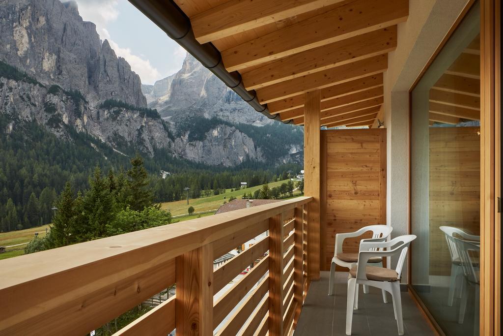 Mountain Hotel Mezdi Colfosco Luaran gambar