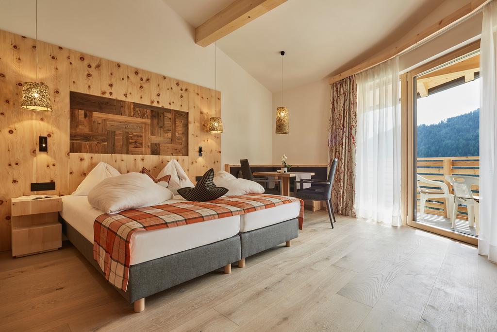 Mountain Hotel Mezdi Colfosco Luaran gambar