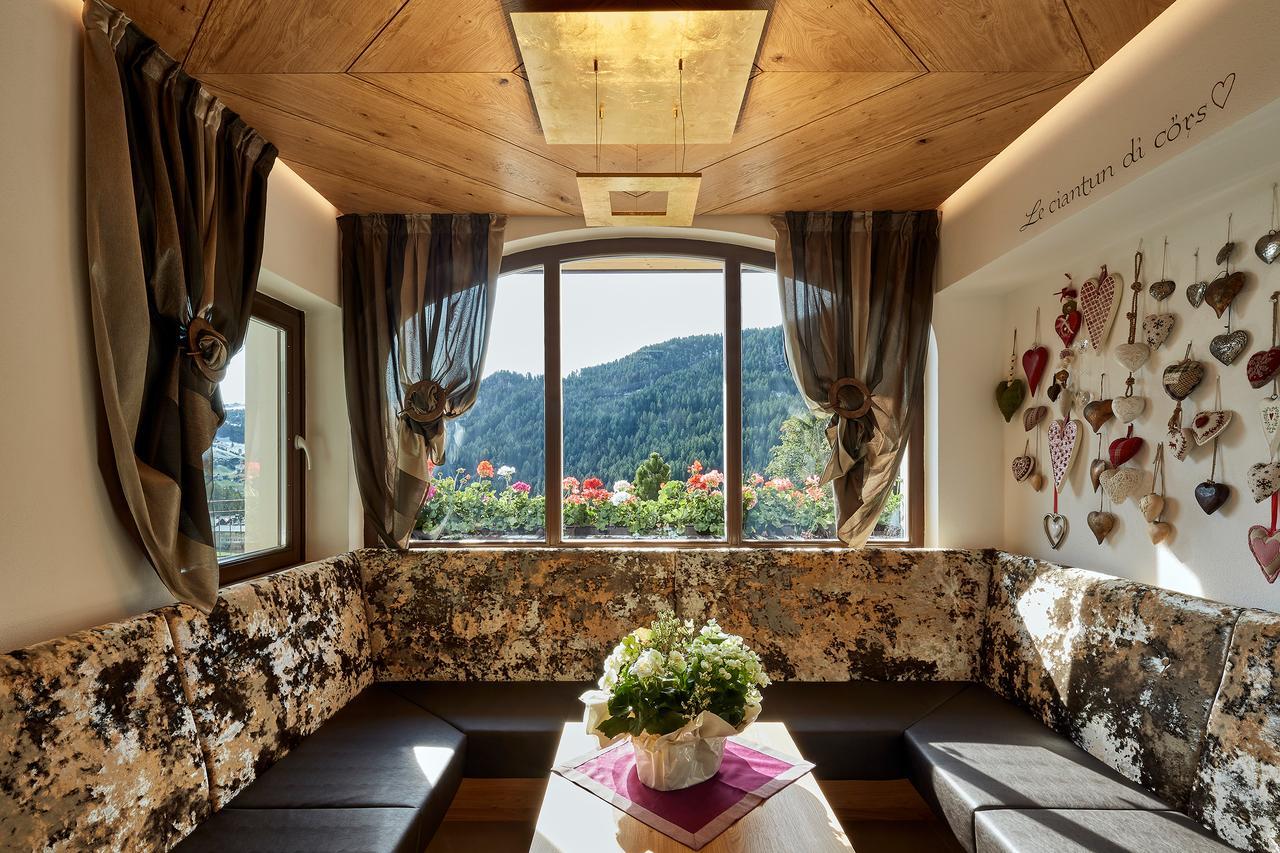 Mountain Hotel Mezdi Colfosco Luaran gambar