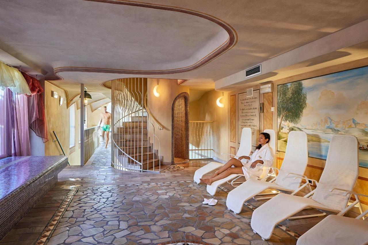 Mountain Hotel Mezdi Colfosco Luaran gambar